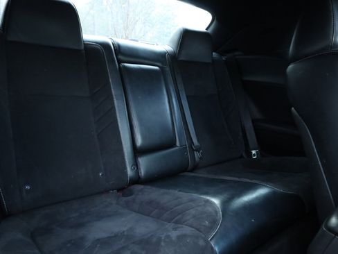 Used 2016 Dodge Challenger SRT w/ Technology Group image 16