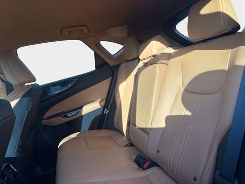 Used 2024 Lexus NX 250 FWD w/ Towing Package (2000 Lbs) image 12