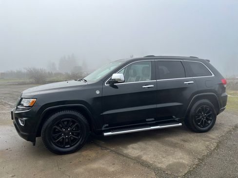 Used 2015 Jeep Grand Cherokee Overland w/ Advanced Technology Group image 3