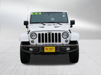 Used 2016 Jeep Wrangler Unlimited Sahara video 2