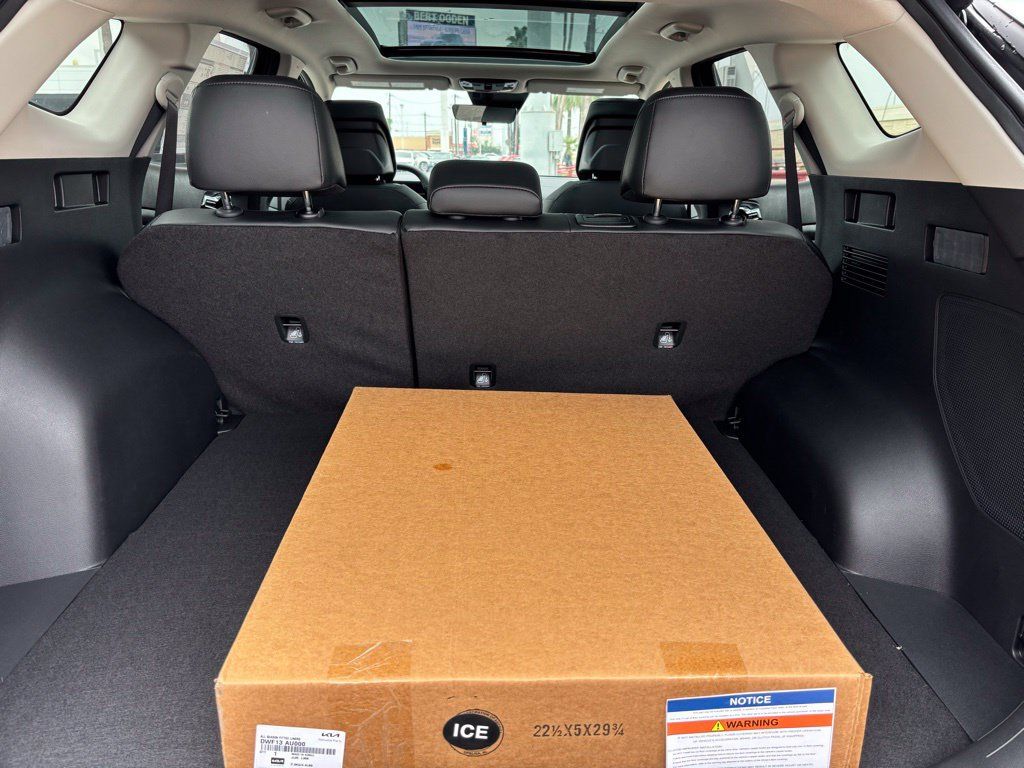 New 2026 Kia Sportage SX FWD image 19
