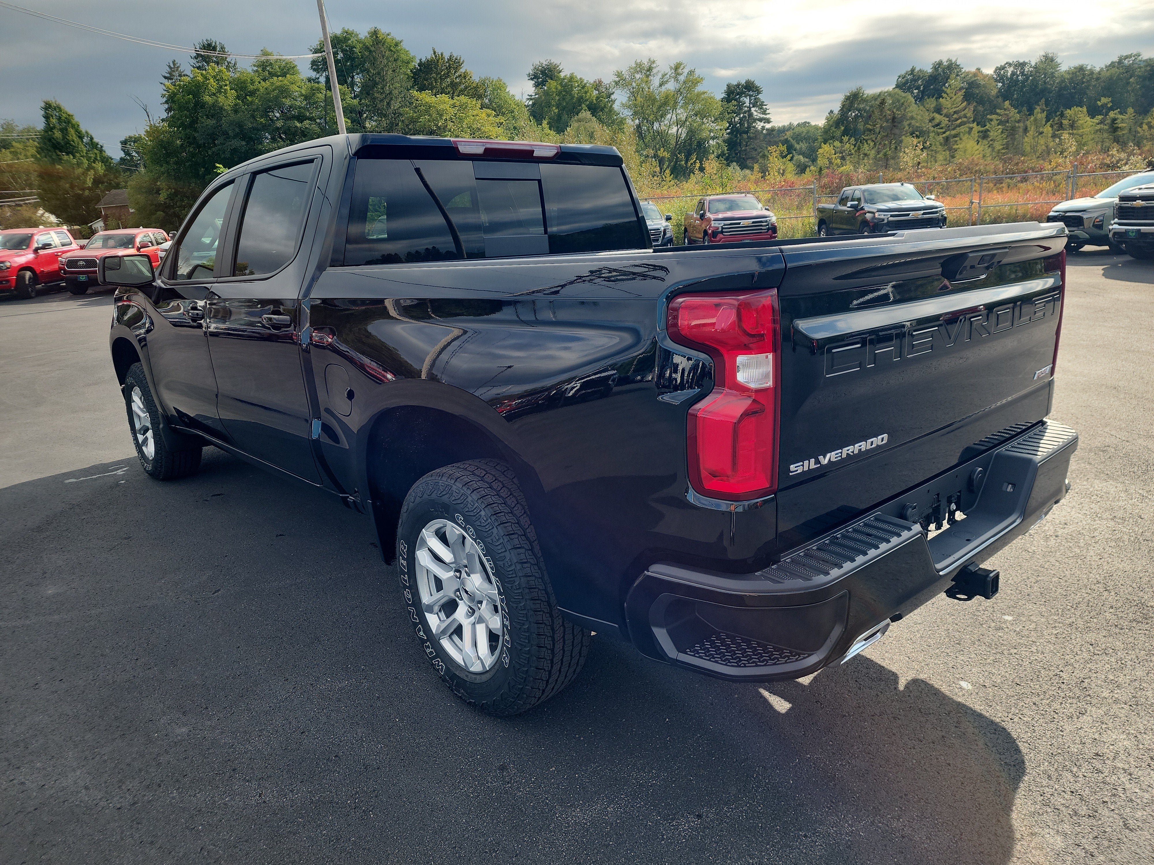 New 2026 Chevrolet Silverado 1500 RST w/ Convenience Package II AWD/4WD image 6