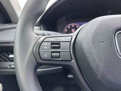 New 2025 Honda Accord SE image 19