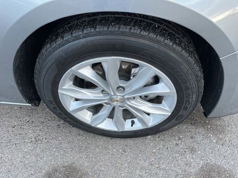 Used 2025 Chevrolet Malibu LT image 16