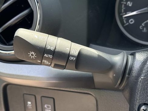 Used 2021 Toyota Tacoma TRD Pro AWD/4WD image 30