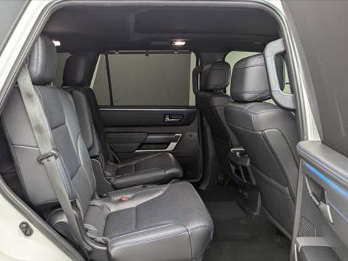 Used 2023 Toyota Sequoia Platinum image 19