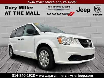 Used 2019 Dodge Grand Caravan SE w/ UConnect Hands-Free Group
