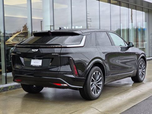 New 2026 Cadillac Lyriq Sport image 5