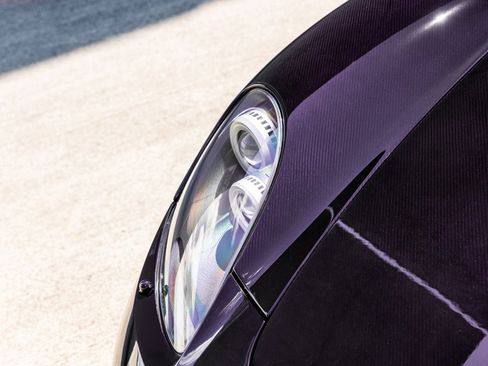 Used 2005 Porsche Carrera GT RWD image 9