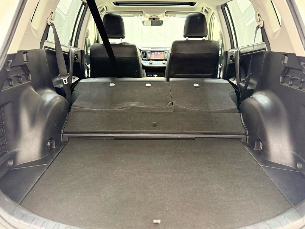 Used 2017 Toyota RAV4 Limited AWD/4WD image 27