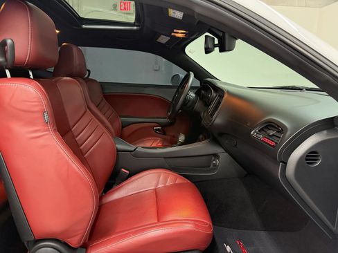 Used 2023 Dodge Challenger SRT Hellcat RWD image 10
