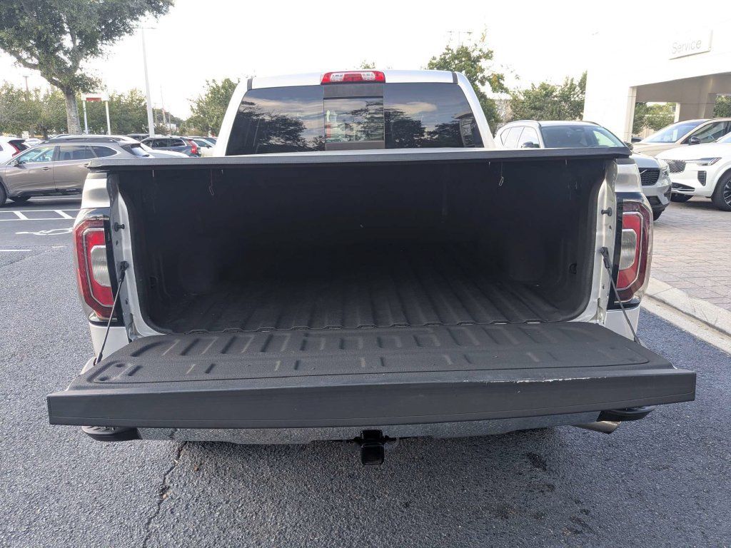 Used 2018 GMC Sierra 1500 SLT AWD/4WD image 17