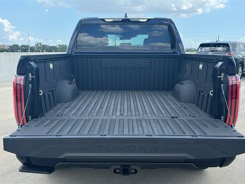 Used 2024 Toyota Tundra Limited AWD/4WD image 34