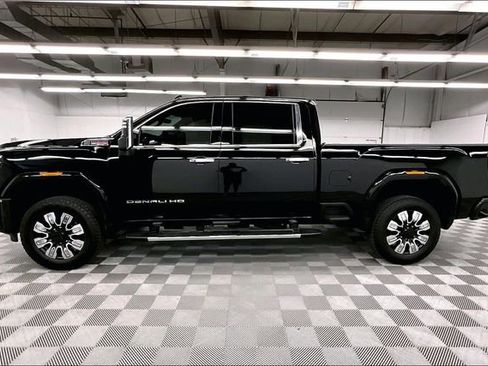 Used 2024 GMC Sierra 2500 Denali w/ Technology Package AWD/4WD image 14