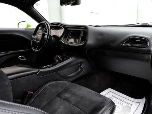 Used 2015 Dodge Challenger R/T Scat Pack w/ Scat Pack Appearance Package image 14