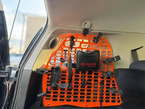 Used 2010 Toyota FJ Cruiser 4WD image 21