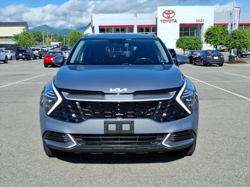 Used 2024 Kia Sportage EX AWD/4WD image 10