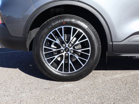 New 2026 Ford Escape SE image 12