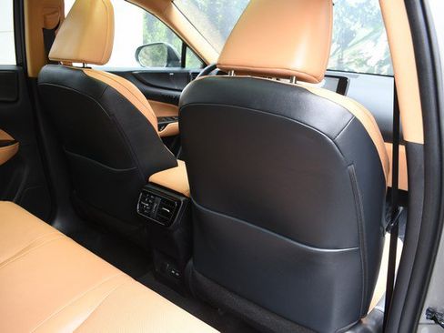 Used 2024 Lexus NX 350h AWD w/ Vision Package image 28
