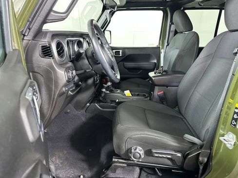 Used 2023 Jeep Wrangler Unlimited w/ Cold Weather Group image 11