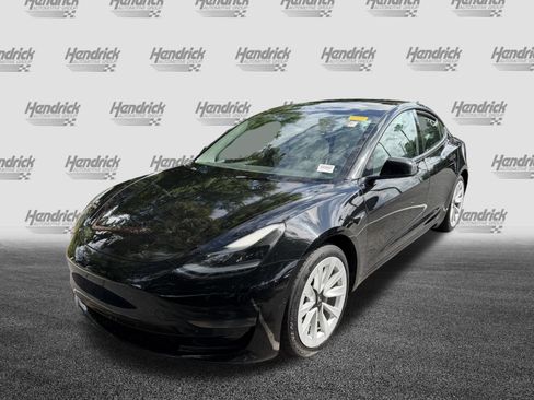 Used 2022 Tesla Model 3 Long Range AWD/4WD image 3