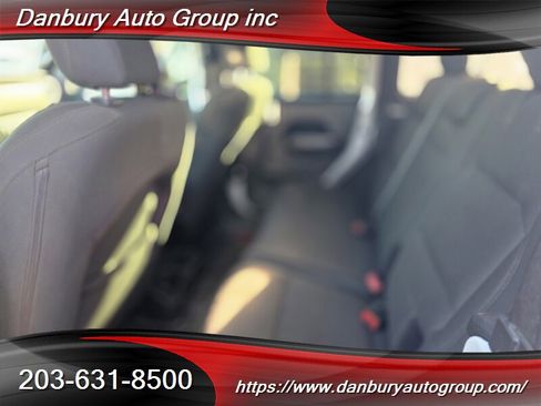 Used 2018 Jeep Wrangler Unlimited Sport S image 15