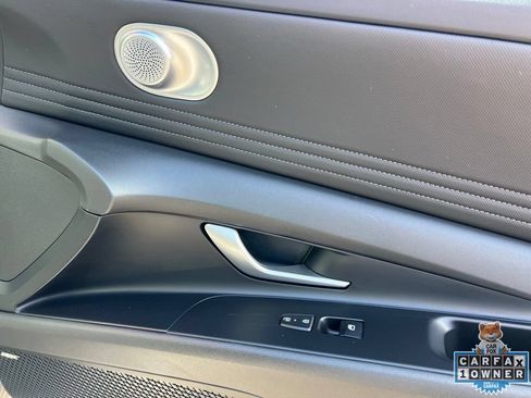 Used 2024 Hyundai Elantra Limited FWD image 54