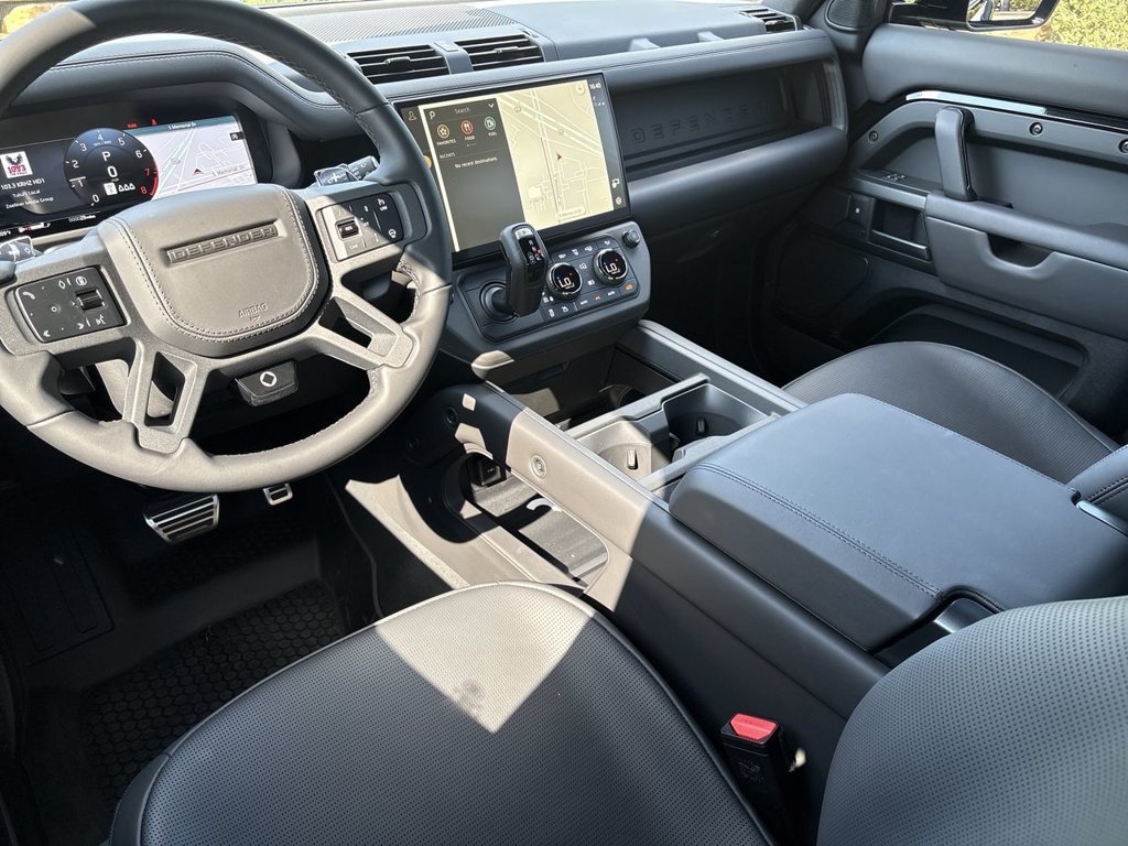 Used 2026 Land Rover Defender 110 OCTA AWD/4WD image 13
