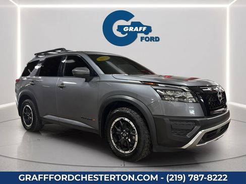 Used 2024 Nissan Pathfinder Rock Creek AWD/4WD image 4