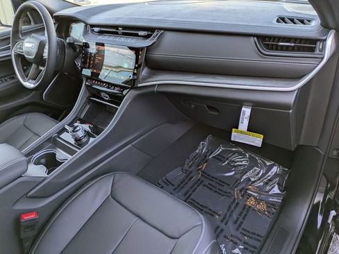 New 2026 Jeep Grand Cherokee L Limited AWD/4WD image 28