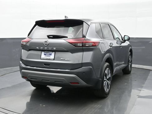 Used 2022 Nissan Rogue SV AWD/4WD image 4