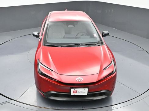 Used 2024 Toyota Prius LE image 39