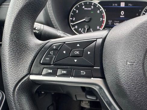 Used 2023 Nissan Sentra SV image 48