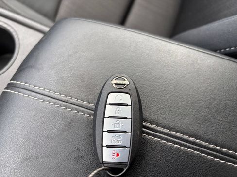 Used 2025 Nissan Altima 2.5 SV FWD image 22