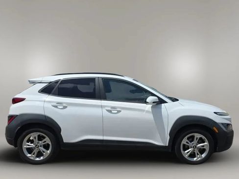 Used 2022 Hyundai Kona SEL w/ Convenience Package FWD image 9