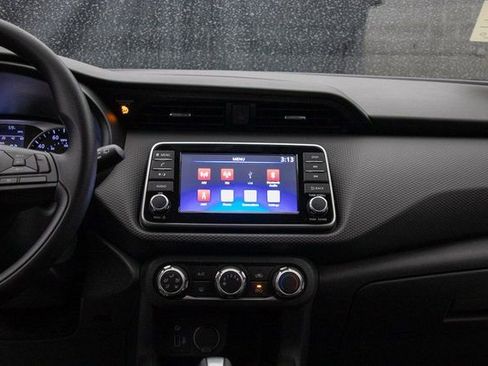 New 2025 Nissan Kicks Play S image 24