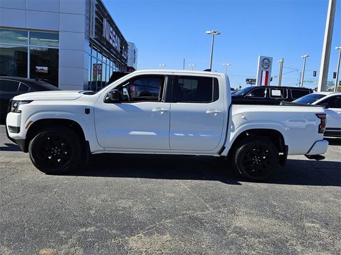 New 2026 Nissan Frontier SV image 2