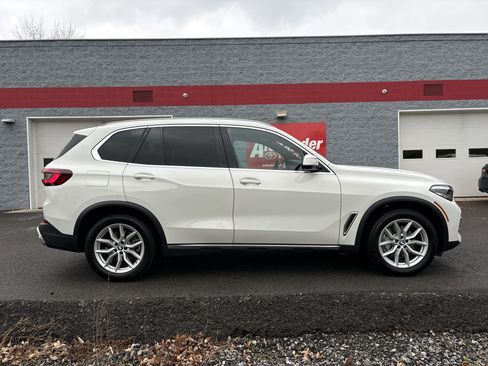Used 2022 BMW X5 xDrive40i image 2