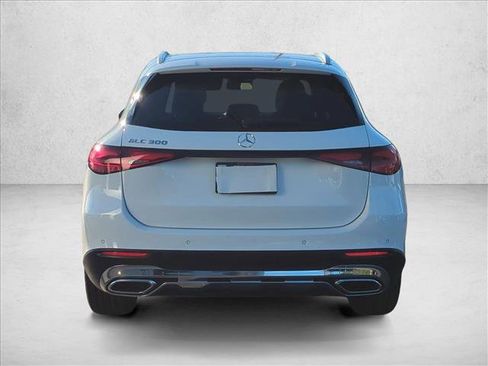 Certified 2025 Mercedes-Benz GLC 300 image 9