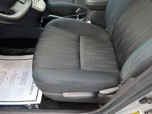 Used 2011 Toyota Matrix FWD image 7