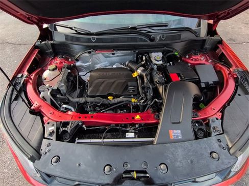 Used 2024 Chevrolet Trax ACTIV w/ Sunroof Package image 28