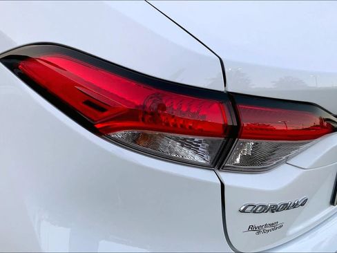 Used 2026 Toyota Corolla LE FWD image 24