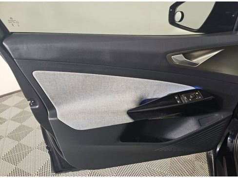 Used 2023 Volkswagen ID.4 Pro image 14