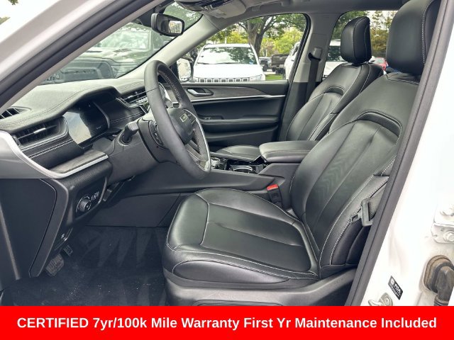 Used 2023 Jeep Grand Cherokee Limited AWD/4WD image 18