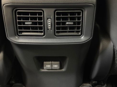 Used 2025 Toyota RAV4 XSE w/ Weather Package AWD/4WD image 18