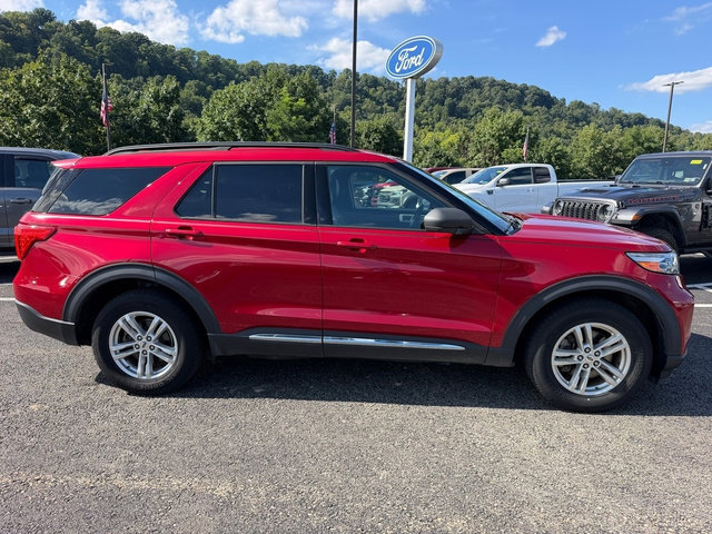 Used 2020 Ford Explorer XLT w/ Equipment Group 202A AWD/4WD image 10