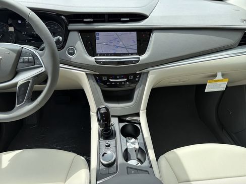 New 2026 Cadillac XT5 Premium Luxury w/ Driver Assist Package FWD image 15