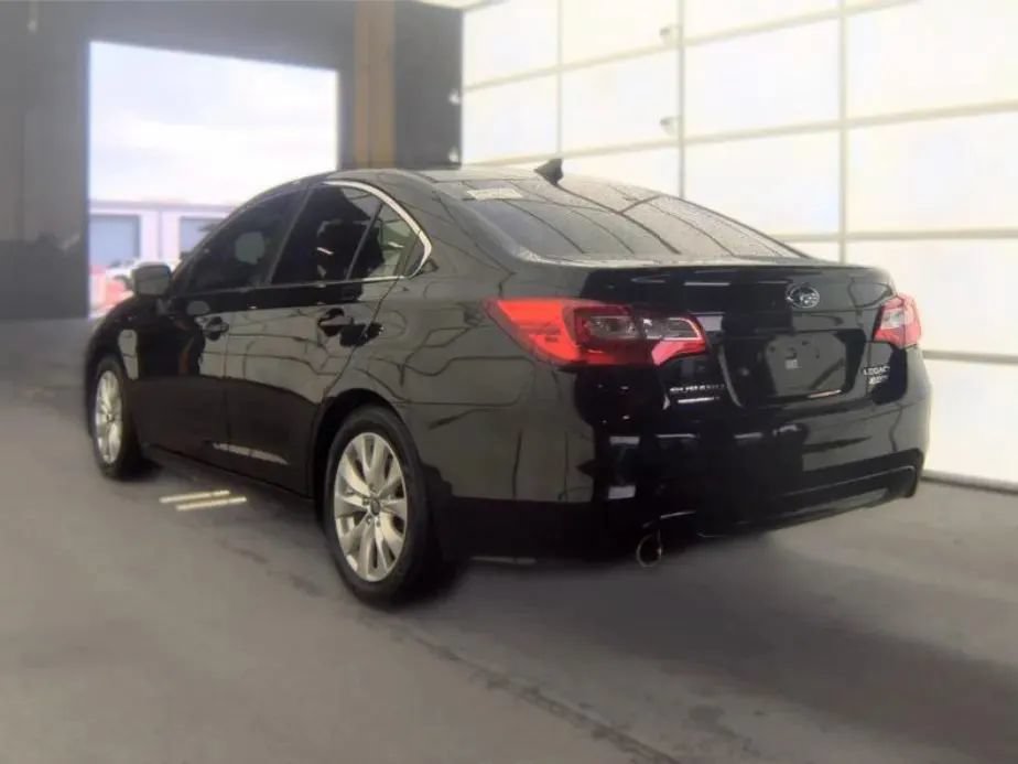 Used 2017 Subaru Legacy 2.5i Premium AWD/4WD image 5