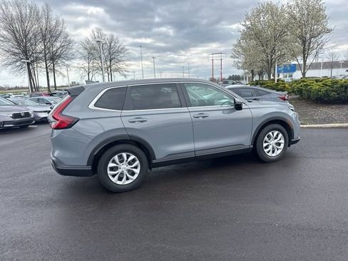 Used 2025 Honda CR-V LX image 13