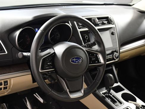 Used 2019 Subaru Outback 2.5i Limited w/ Popular Package #2 AWD/4WD image 13